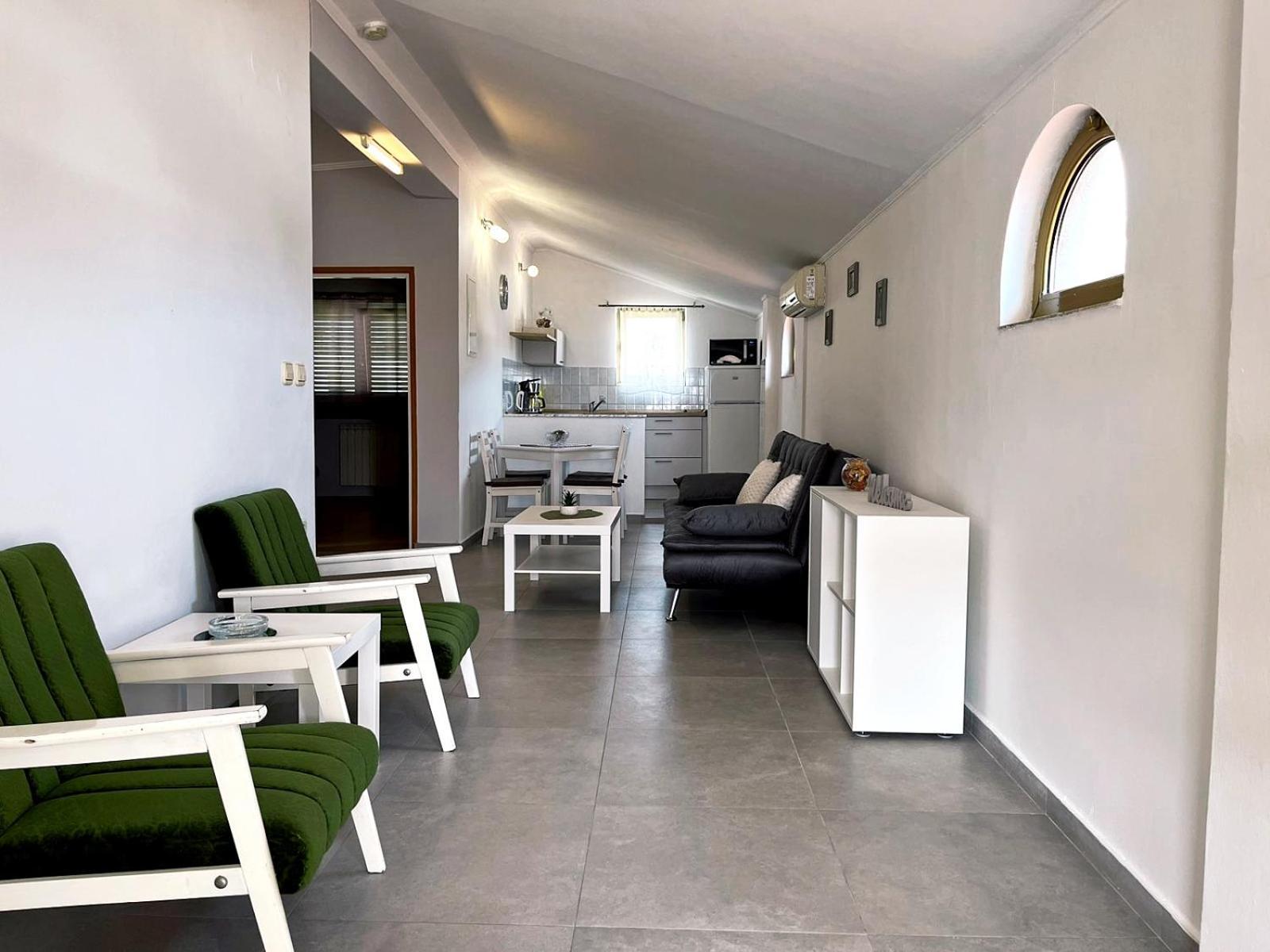 Lero Apartment Banjol Luaran gambar