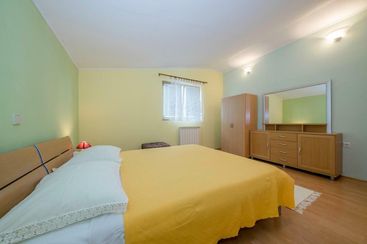 Lero Apartment Banjol Luaran gambar
