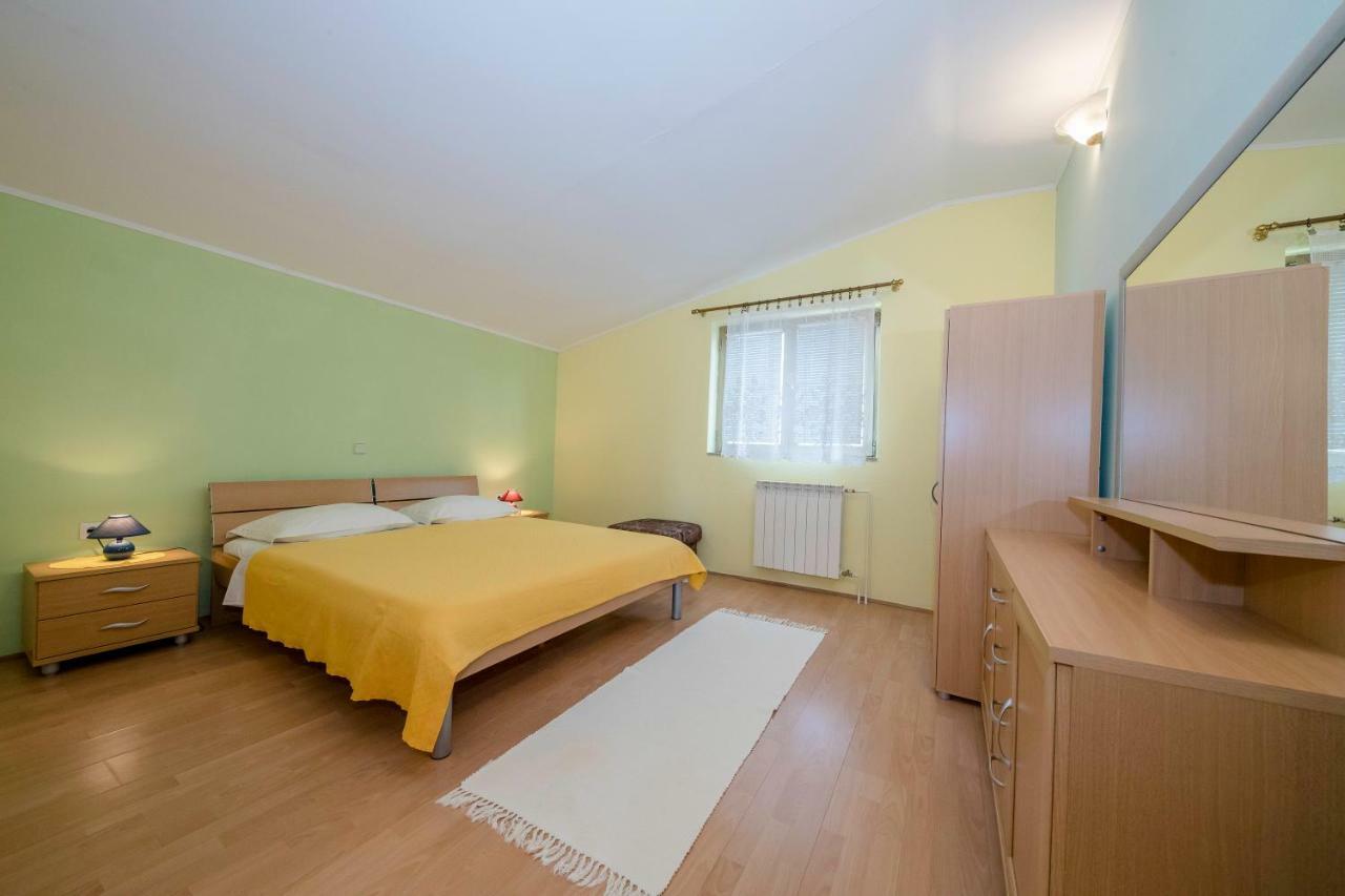 Lero Apartment Banjol Luaran gambar