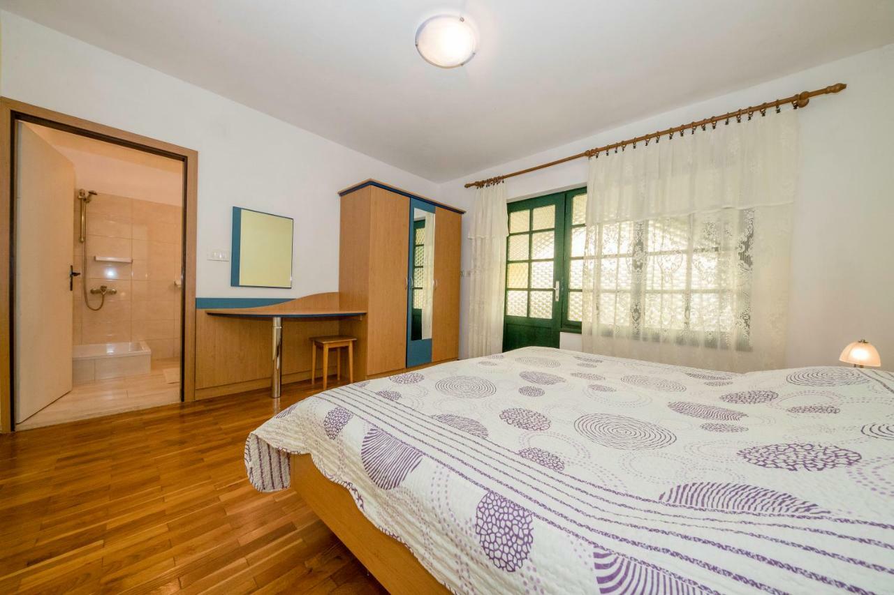 Lero Apartment Banjol Luaran gambar