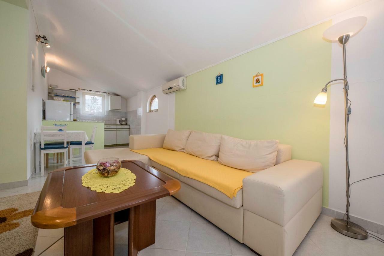 Lero Apartment Banjol Luaran gambar